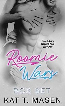 Roomie Wars Box Set by Kat T. Masen